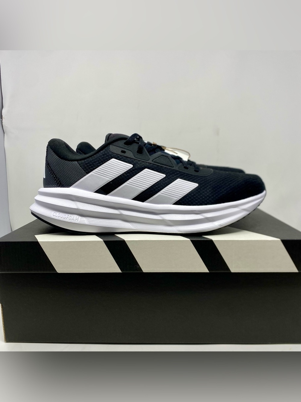 Adidas Galaxy 7 W Running Shoes Womens 9.5 Black White ID8765 New In Box